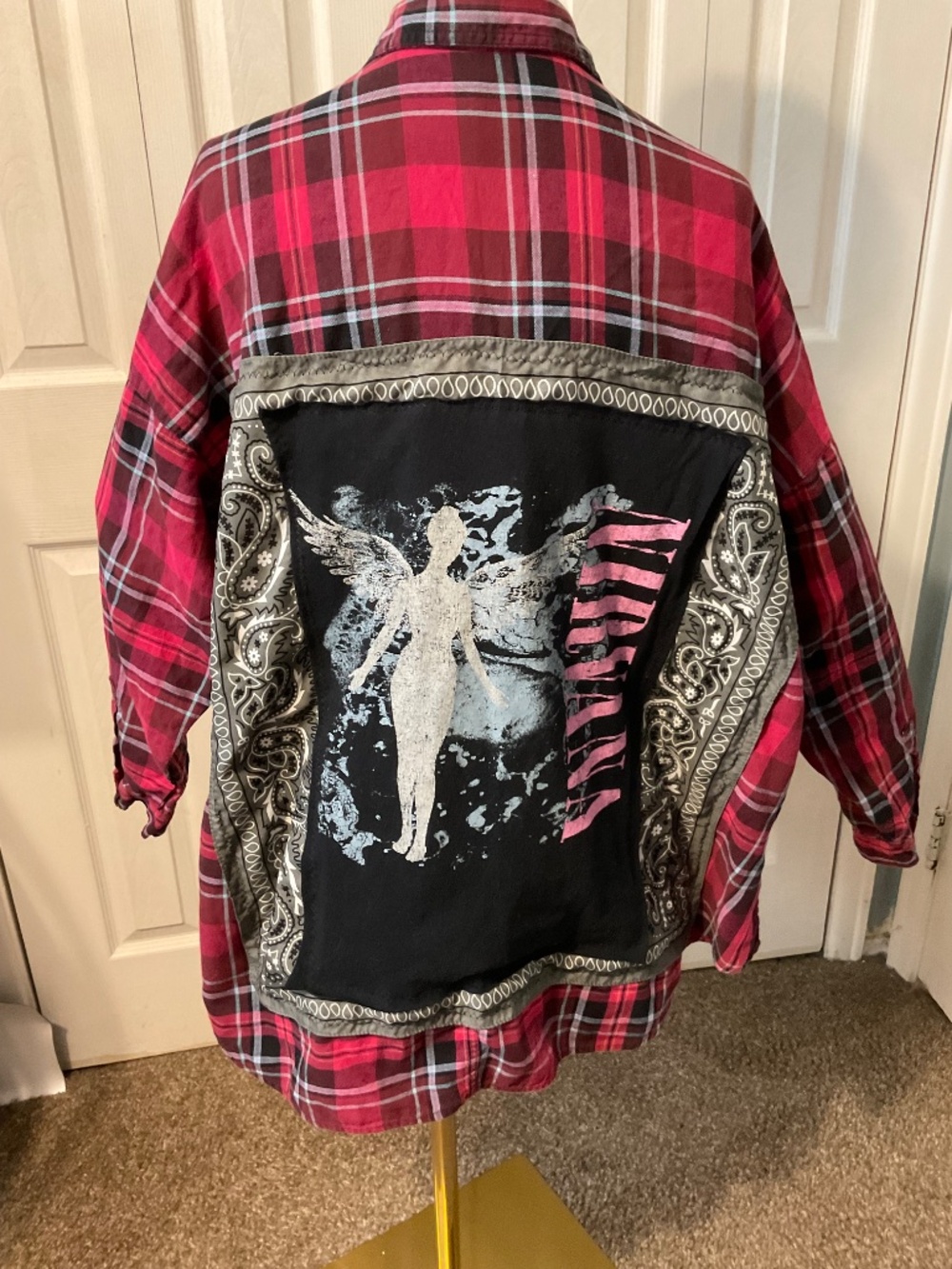 Nirvana In Utero Upcycled Back Graphic T-Shirt on Women's XXL Flannel